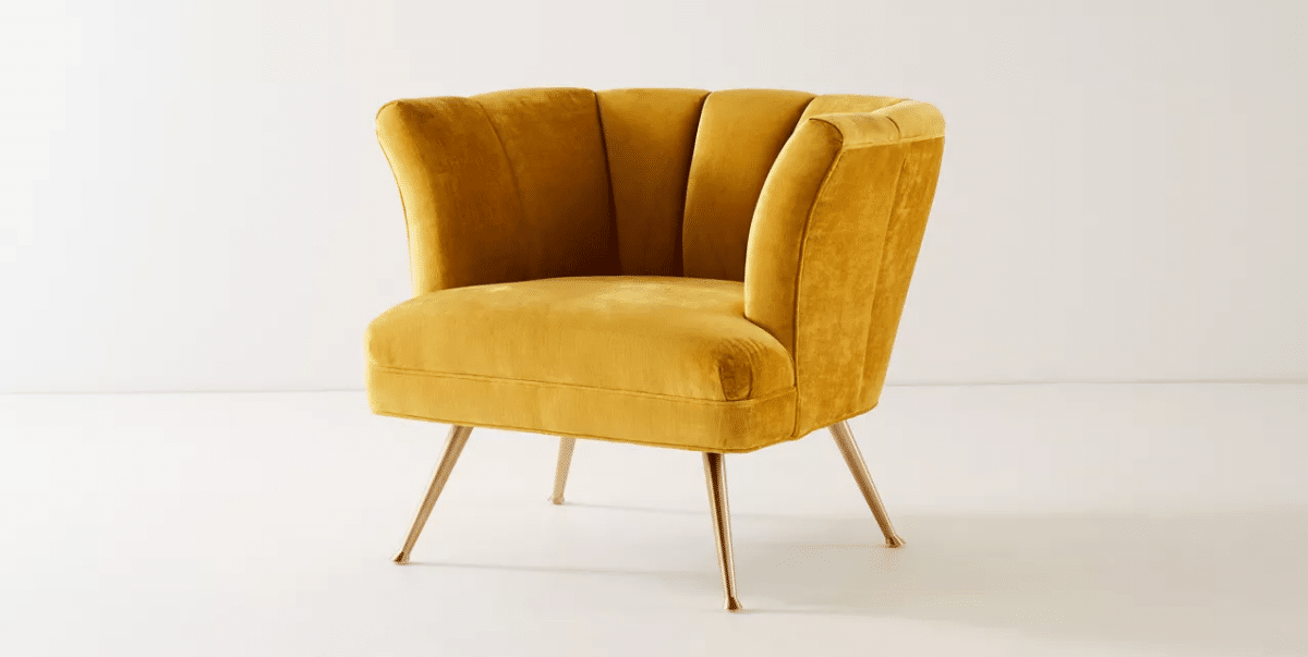 Petunia Scalloped Velvet Chair